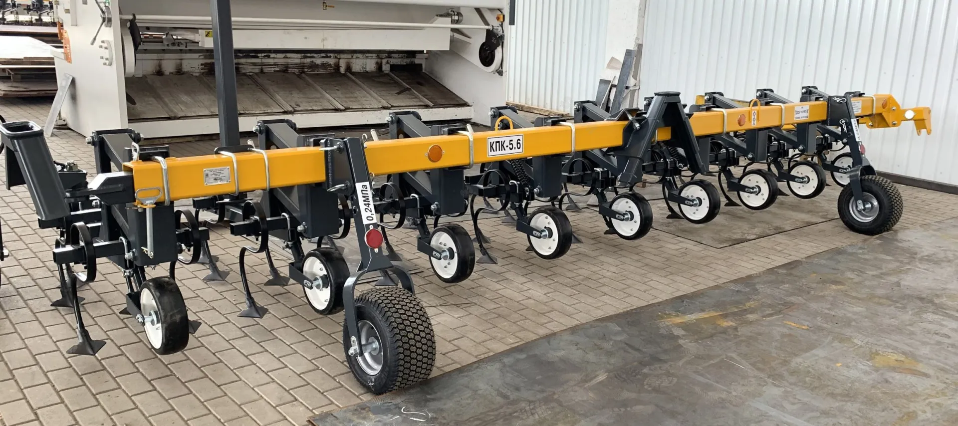 Культиватор просапних культур -  Агротех "Велес"