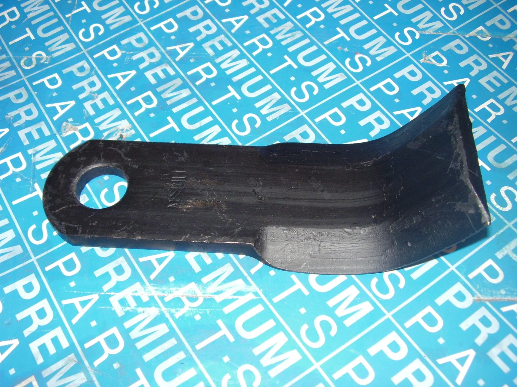 Ніж мульчувача боковий d25,5-60-200 Kuhn