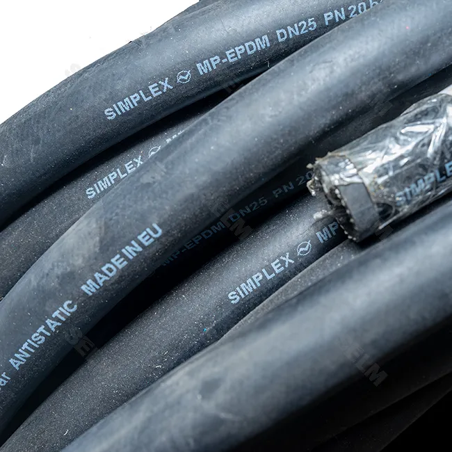 Рукав напірний для хімії Д=32, 20 атм.