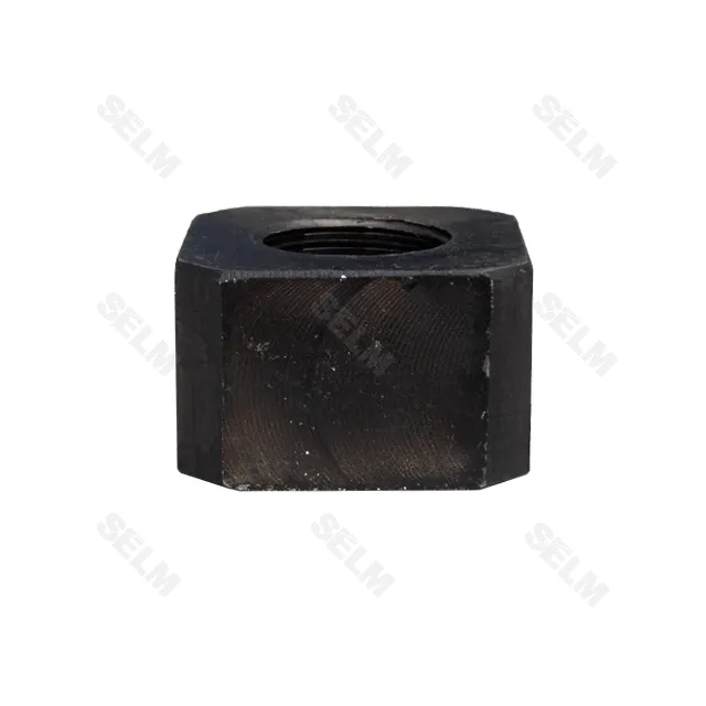 Гайка М38*3 (квадрат 65) права  БДВП-6,3